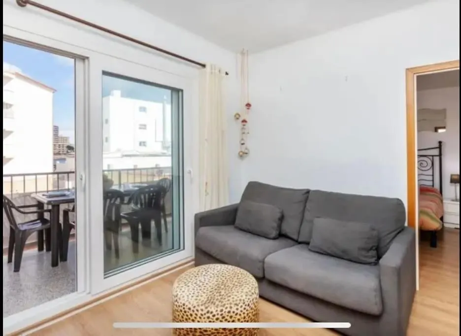 Apartment Ferienwohnung Apartamento A 50 M De La Playa L' Escala